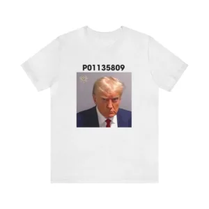 P01135809 Trump Mugshot T-shirt